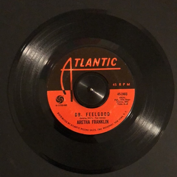 Aretha Franklin Respect Vinyl 45 Record '67 - Picture 3 of 5